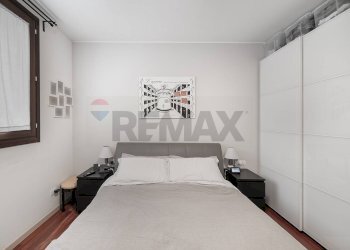 Camera / camera da letto - Four-room apartment Via Monte Cervino
 
50, Brugherio - photo 12