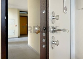 Hall / corridoio - Four-room apartment Via Monte Cervino
 
50, Brugherio - photo 26