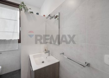 Bagno - Four-room apartment Via Monte Cervino
 
50, Brugherio - photo 36