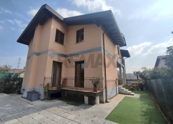 Casa all\'aperto - Villa via mascetti, San Fermo della Battaglia - foto 5