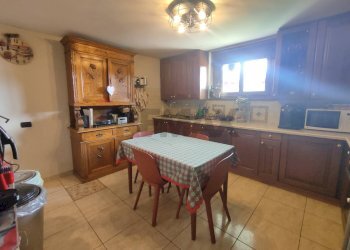 Sala da pranzo - Villa via mascetti, San Fermo della Battaglia - foto 15