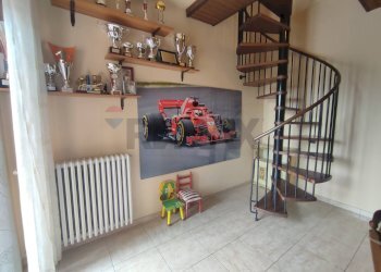 Scale - Villa via mascetti, San Fermo della Battaglia - foto 25