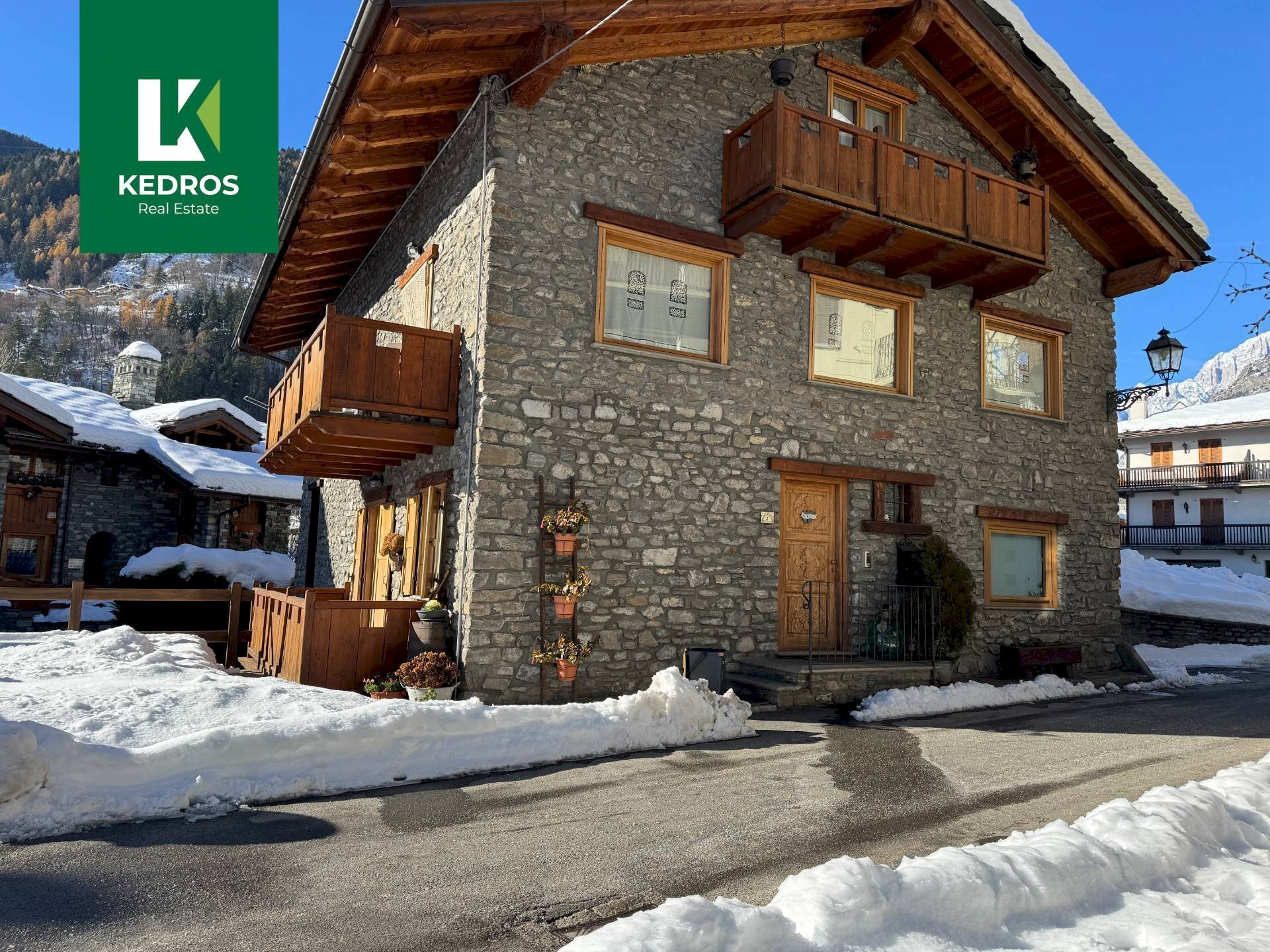 Foto 2 - Casa indipendente viale della rimembranza
 
2, Morgex - foto 2