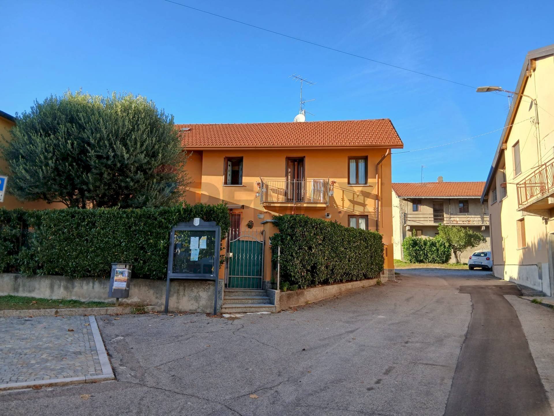 Casa all\'aperto - Semi-detached house vicolo del pozzo
 
6, Casale Litta - photo 1