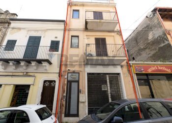 Edificio all\'aperto - Casa indipendente Via Salvatore
 
16, Ragusa - foto 4