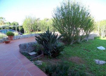 Giardino - Villa VIA MARECCHIA
 
3, Ragusa - foto 9