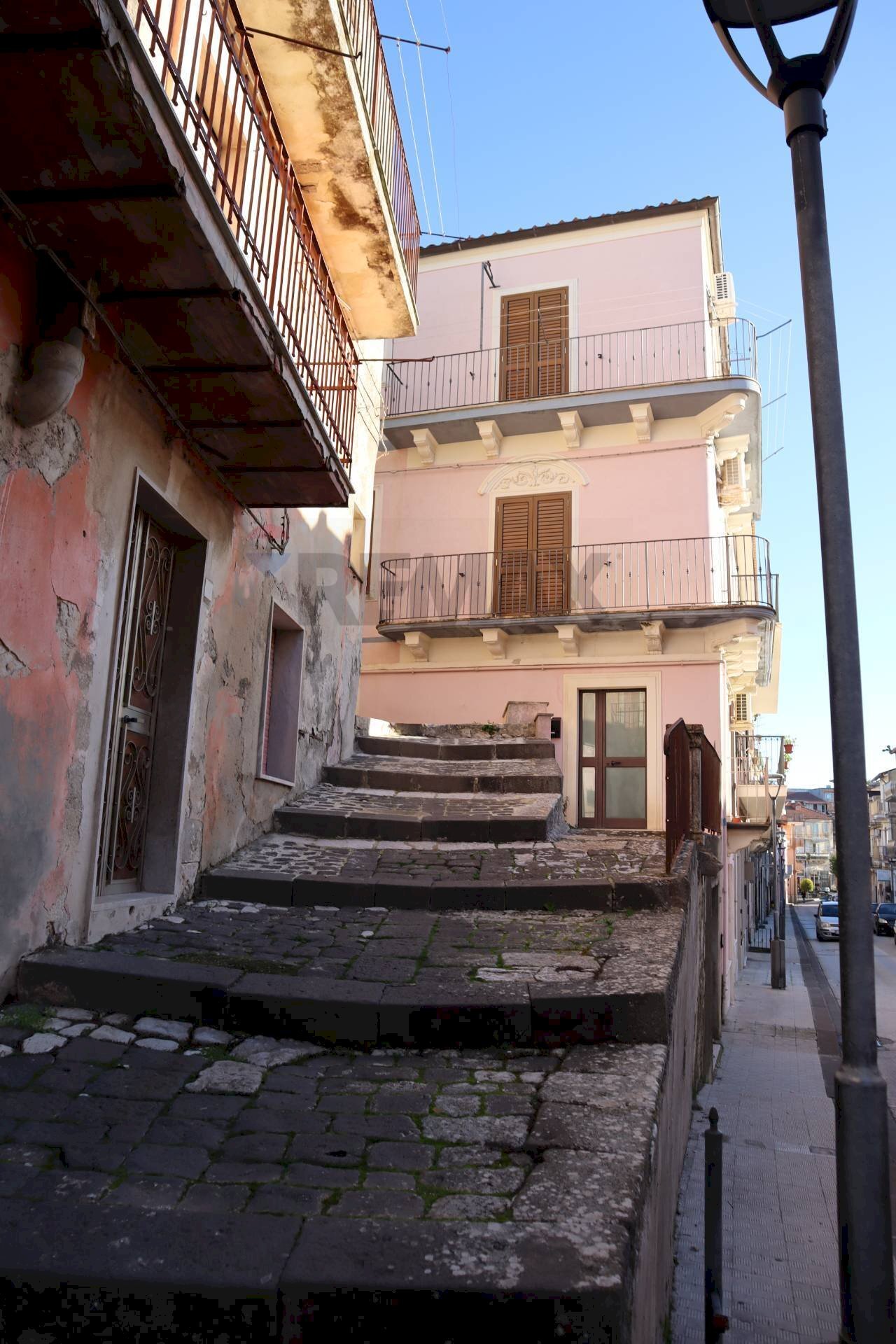 Edificio all\'aperto - Casa indipendente C.so Umberto
 
88, Monterosso Almo - foto 2