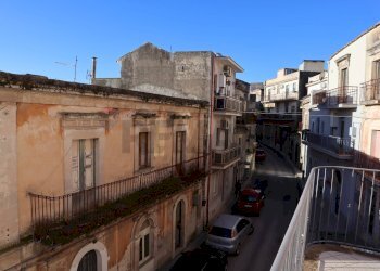 Edificio all\'aperto - Casa indipendente C.so Umberto
 
88, Monterosso Almo - foto 25