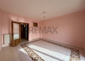 Stanza vuota - Quadrilocale Via Archimede
 
468, Ragusa - foto 8