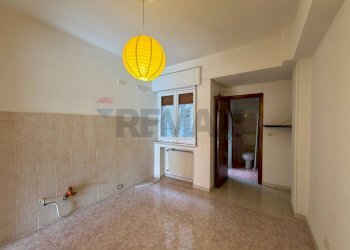 Stanza vuota - Quadrilocale Via Archimede
 
468, Ragusa - foto 12