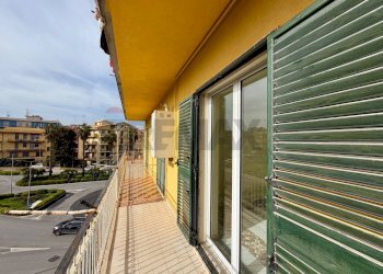 Balcone - Quadrilocale Via Archimede
 
468, Ragusa - foto 20