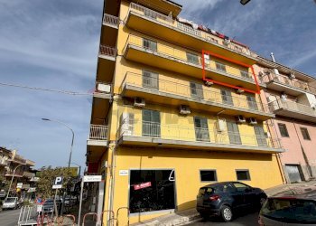 Edificio all\'aperto - Quadrilocale Via Archimede
 
468, Ragusa - foto 28