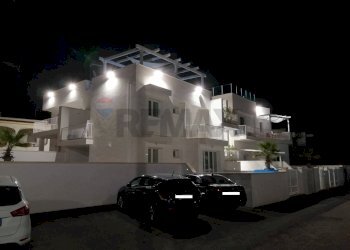 Edificio all\'aperto - Bilocale Via Luca Giordano
 
3, Nardò - foto 11