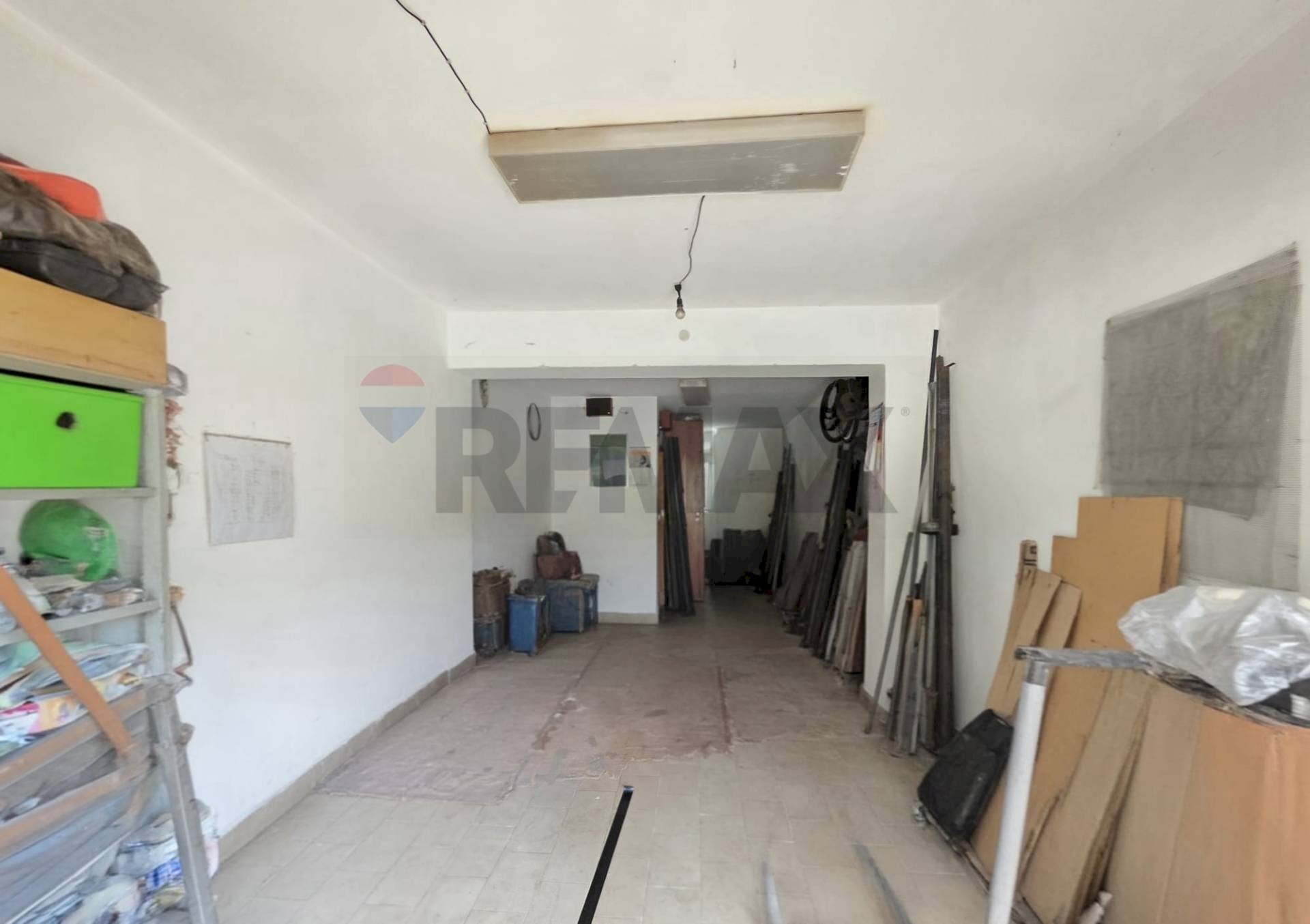 Hall / corridoio - Magazzino Via Palermo
 
37, Castrolibero - foto 3