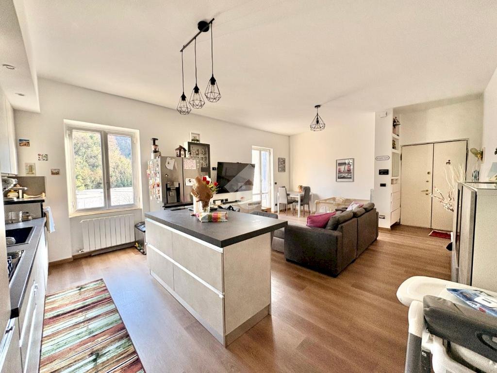 Four-room apartment Via Arvigo, Sant'Olcese - photo 2