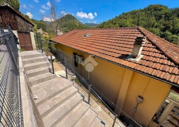 Four-room apartment Via Arvigo, Sant'Olcese - photo 12