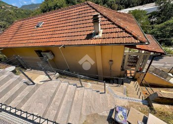 Four-room apartment Via Arvigo, Sant'Olcese - photo 42