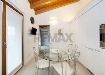 Sala da pranzo - Trilocale Via Padre Marengoni
 
29, Trezzano Rosa - foto 4