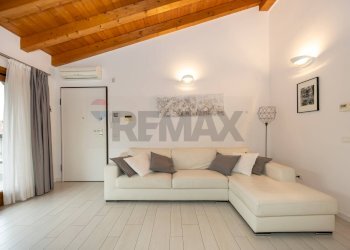 Soggiorno - Trilocale Via Padre Marengoni
 
29, Trezzano Rosa - foto 9