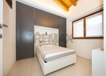 Camera / camera da letto - Trilocale Via Padre Marengoni
 
29, Trezzano Rosa - foto 24