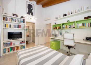 Camera / camera da letto - Trilocale Via Padre Marengoni
 
29, Trezzano Rosa - foto 32