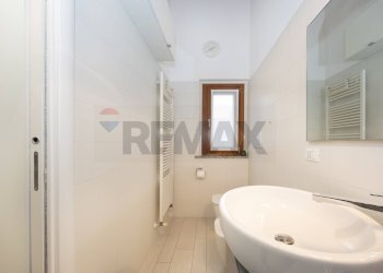 Bagno - Trilocale Via Padre Marengoni
 
29, Trezzano Rosa - foto 34