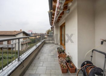 Balcone - Trilocale Via Padre Marengoni
 
29, Trezzano Rosa - foto 38