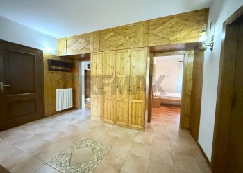 Hall / corridoio - Appartamento Porte di Rendena - foto 11