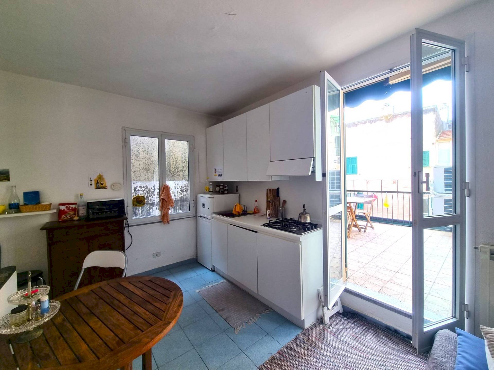 Foto 1 - Trilocale Via Colombo, Finale Ligure - foto 1