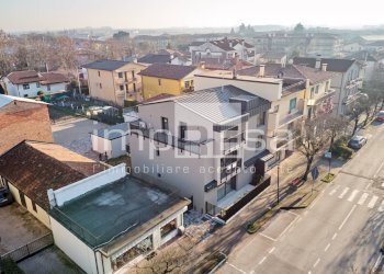 Foto 3 - Quadrilocale Via Stazione
 
19, Quarto d'Altino - foto 3