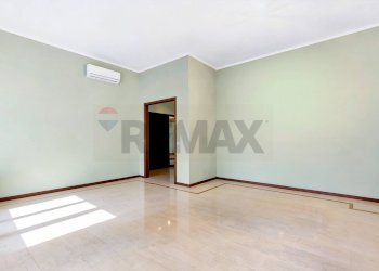 Stanza vuota - Trilocale VIA SAN LUCA
 
10, Milano - foto 8