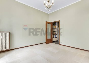 Stanza vuota - Trilocale VIA SAN LUCA
 
10, Milano - foto 9