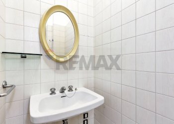 Bagno - Trilocale VIA SAN LUCA
 
10, Milano - foto 24