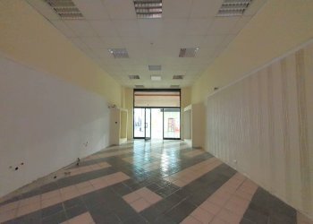 Foto 2 - Negozio viale Magna Grecia, Catanzaro - foto 2