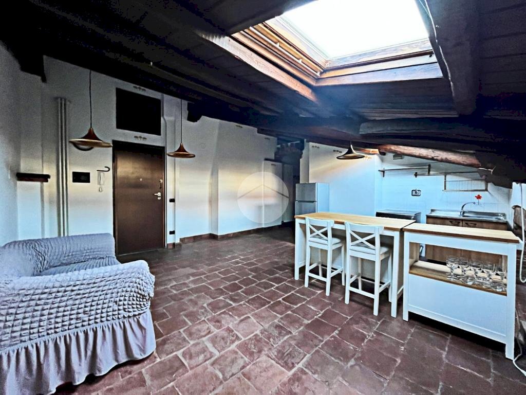 Trilocale Via palestro, Ivrea - foto 1