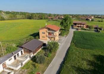 Casa indipendente Villanova Mondovì, Strada Vecchia di Pianfei, Villanova Mondovì - foto 2