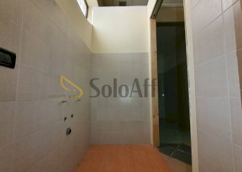 20260115_112131.jpg - Locale Commerciale Viale Magna Grecia 188, Catanzaro - foto 8