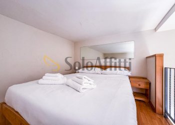 Camera da letto in soppalco - Bilocale Via Gian Lorenzo Bernini, Napoli (zona Vomero) - foto 9