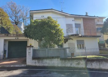 20260205_114304.jpg - Casa indipendente VIA MARCONI 60, Fornovo di Taro - foto 2