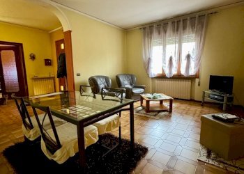 PHOTO-2026-02-05-10-29-31.jpg - Villa Via Pietro Nenni, Bosaro - foto 2