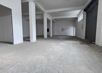 WhatsApp Image 2026-02-07 at 12.46.14 (6).jpeg - Locale Commerciale Tremestieri Etneo - foto 11