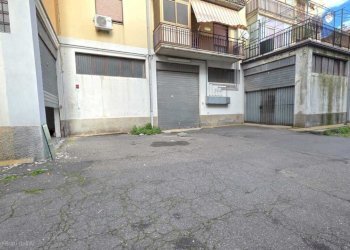 WhatsApp Image 2026-02-07 at 12.46.12 (1).jpeg - Locale Commerciale Tremestieri Etneo - foto 1