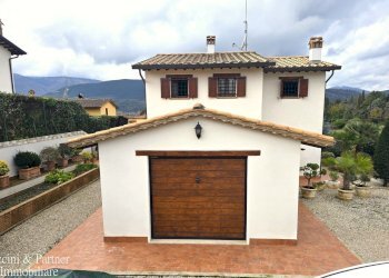 02.jpg - Villa Strada Tiberina Nord 395, Perugia - foto 2