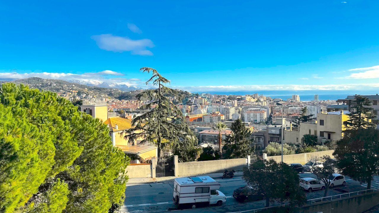 vista - Appartamento VIA FONTANASSA 21, Savona - foto 1