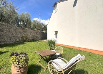 giardino - Villa Via dell'Apparita, Vaiano - foto 3