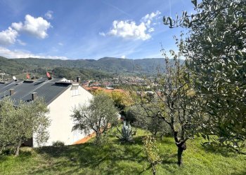 giardino - Villa Via dell'Apparita, Vaiano - foto 7