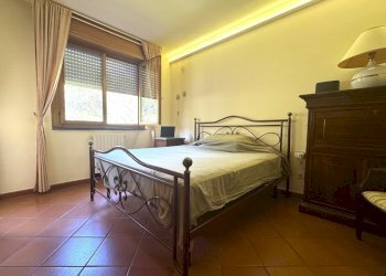 camera da letto - Villa Via dell'Apparita, Vaiano - foto 20