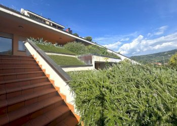 terrazza - Villa Via dell'Apparita, Vaiano - foto 25