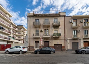 Viale Medaglie D_Oro 66 (1).jpg - Trilocale VIA DELLE MEDAGLIE D'ORO 66, Catania - foto 1