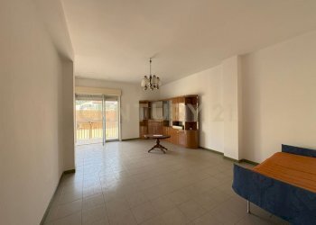 WhatsApp Image 2026-01-28 at 22.20.09.jpeg - Quadrilocale Via Aldo Moro, Fiumefreddo di Sicilia - foto 8